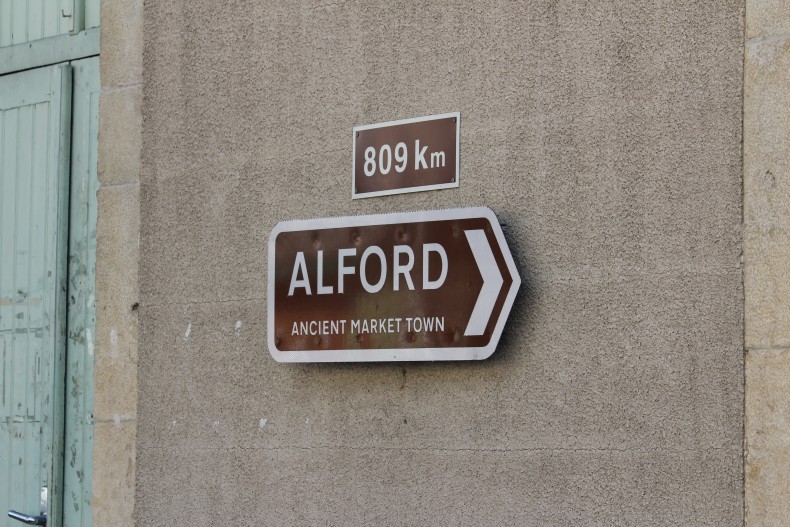 distance to alford